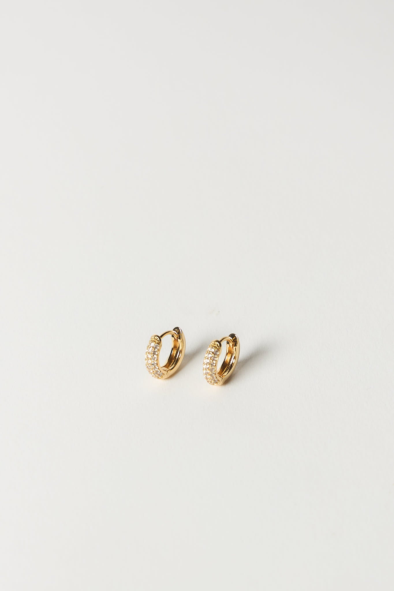 Chloe Sleeper Earrings - Gold - PERTH STOCKIST - AUSTRALIAN STOCKIST - WA STOCKIST - AUSTRALIA STOCKIST - AUS STOCKIST - PERTH BOUTIQUE - WA BOUTIQUE - AUS BOUTIQUE - AUSTRALIA BOUTIQUE