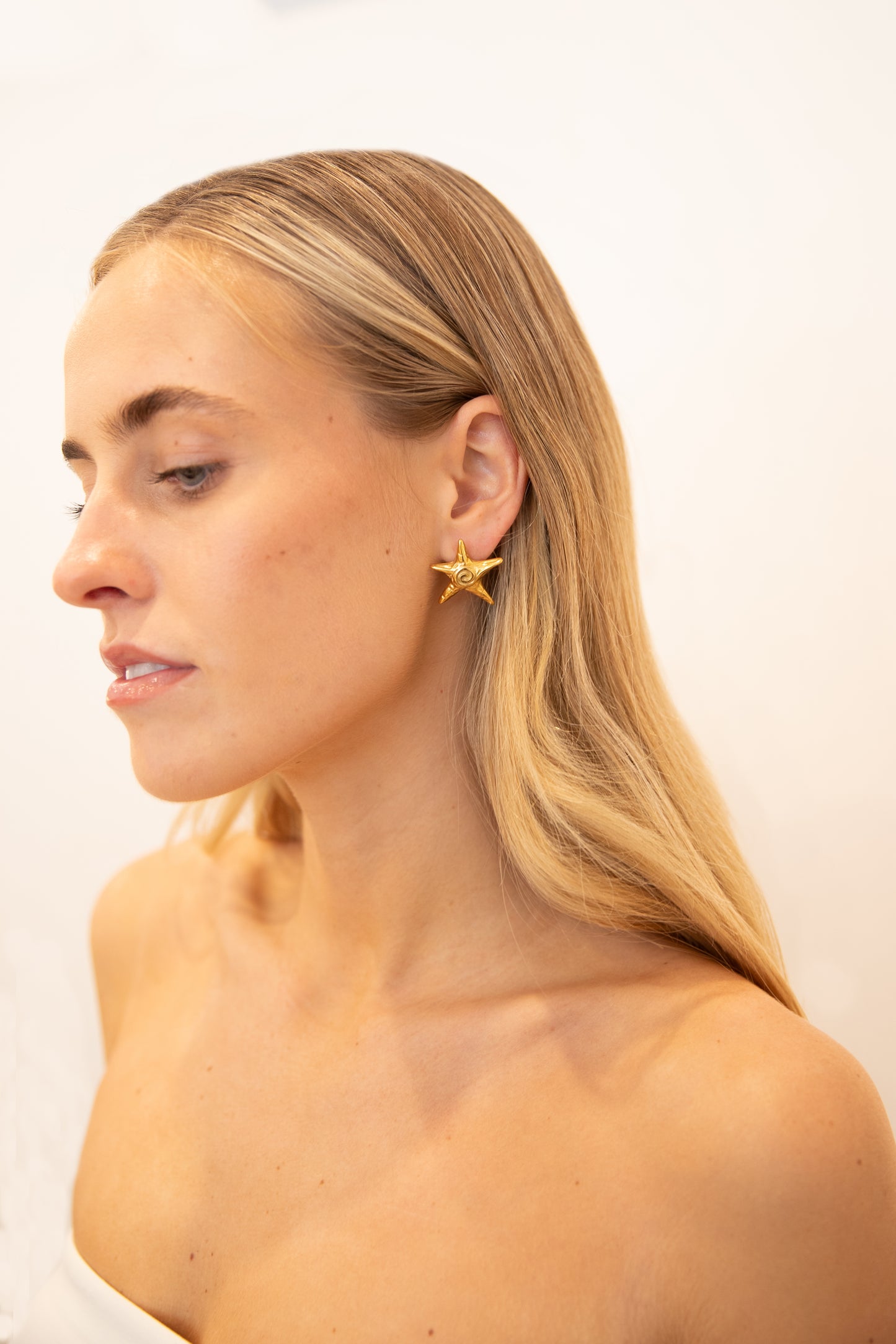 Peach Earrings - Gold