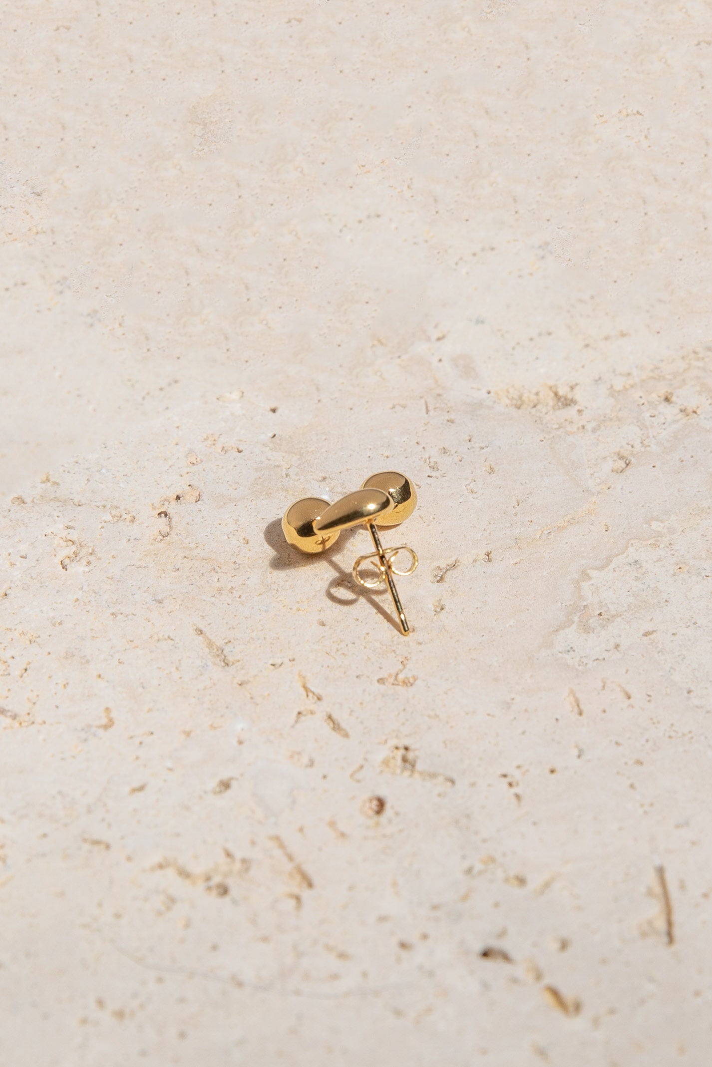Mon Chéri Stud Earrings - Gold