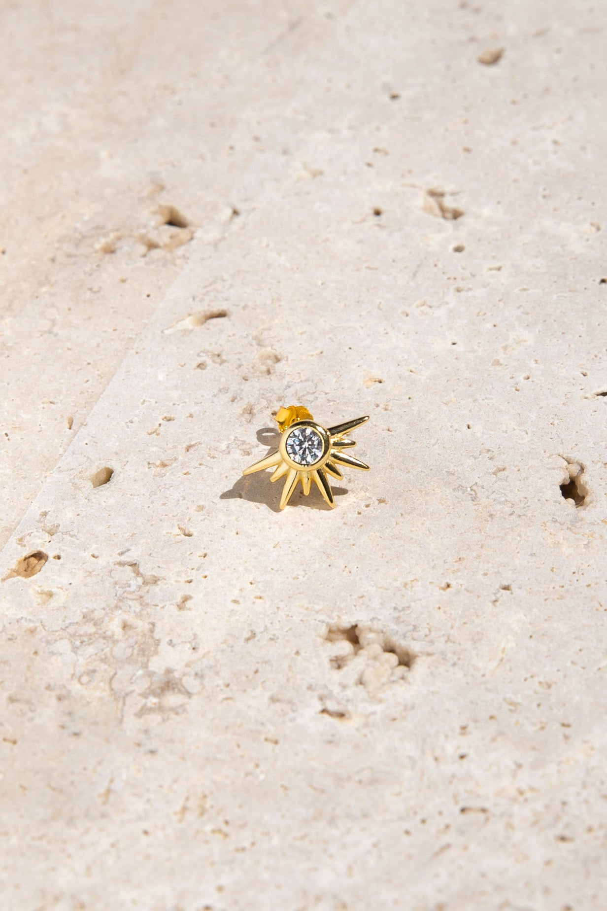 Zae Stud Earrings - Gold