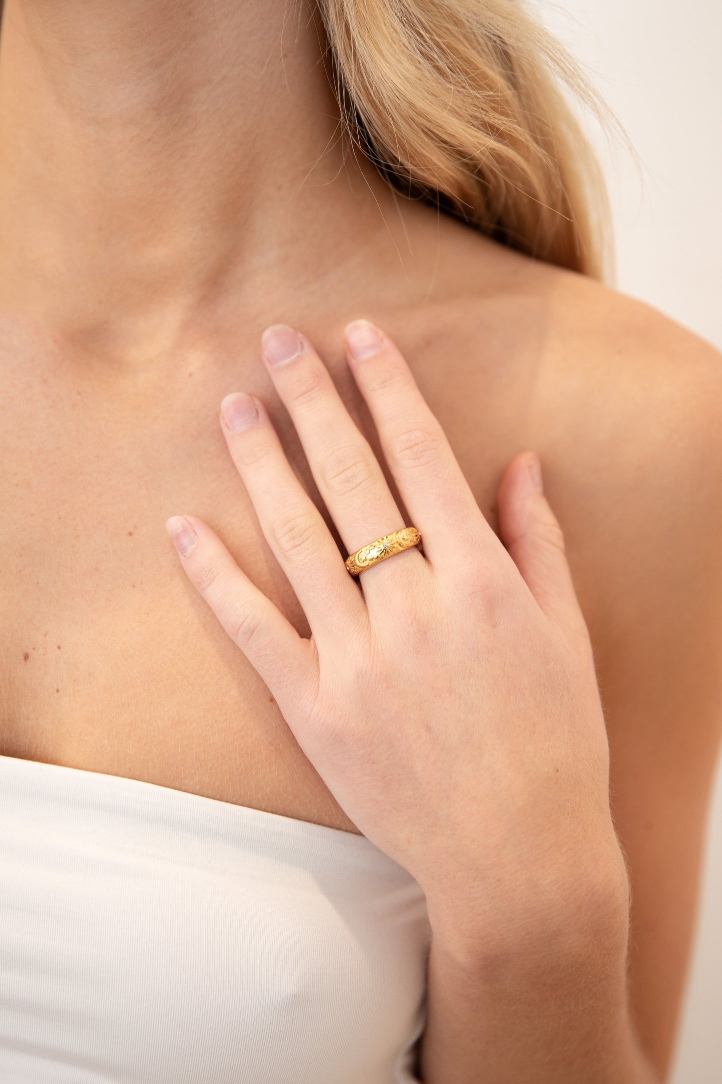 Luna Ring - Gold