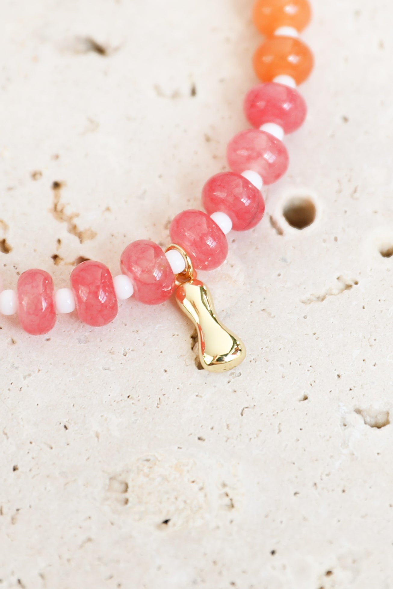 Billie Initial Necklace - Gold