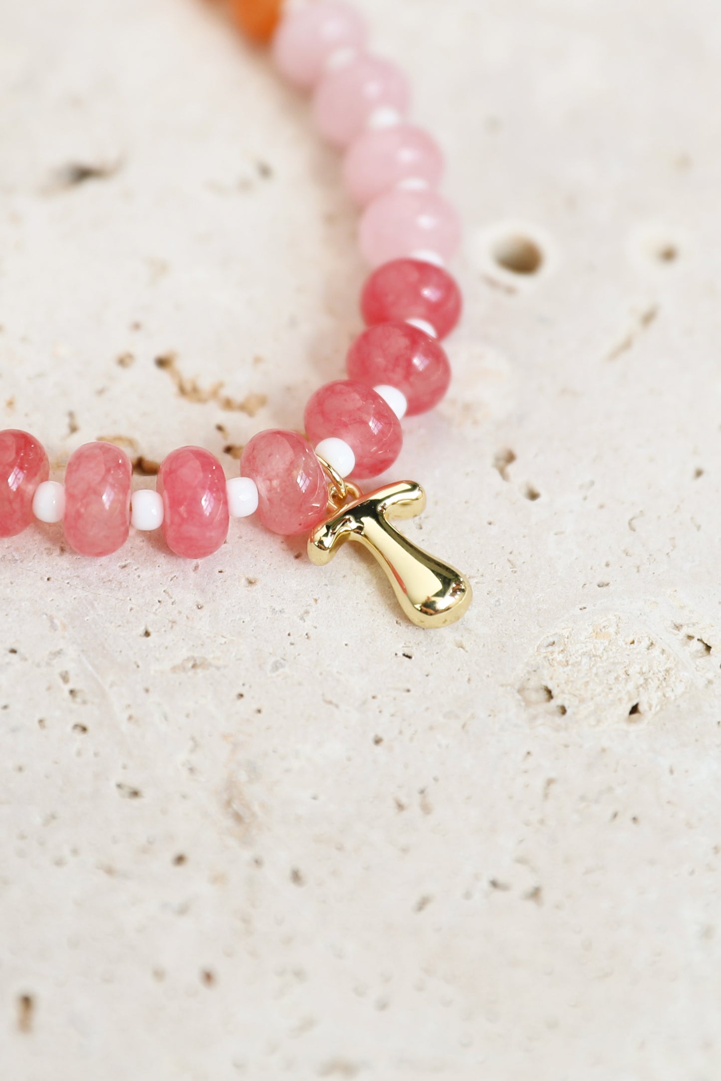 Billie Initial Necklace - Gold