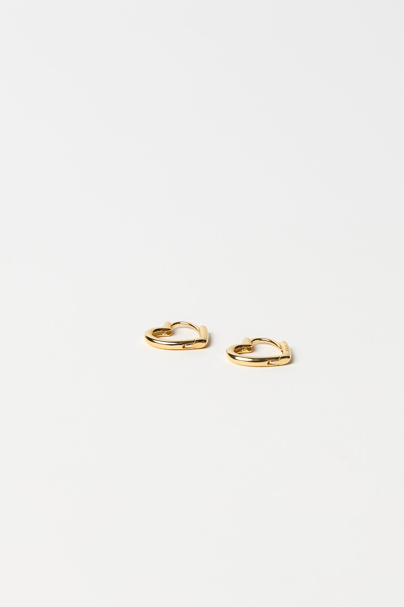 Lover Sleeper Earrings - Gold