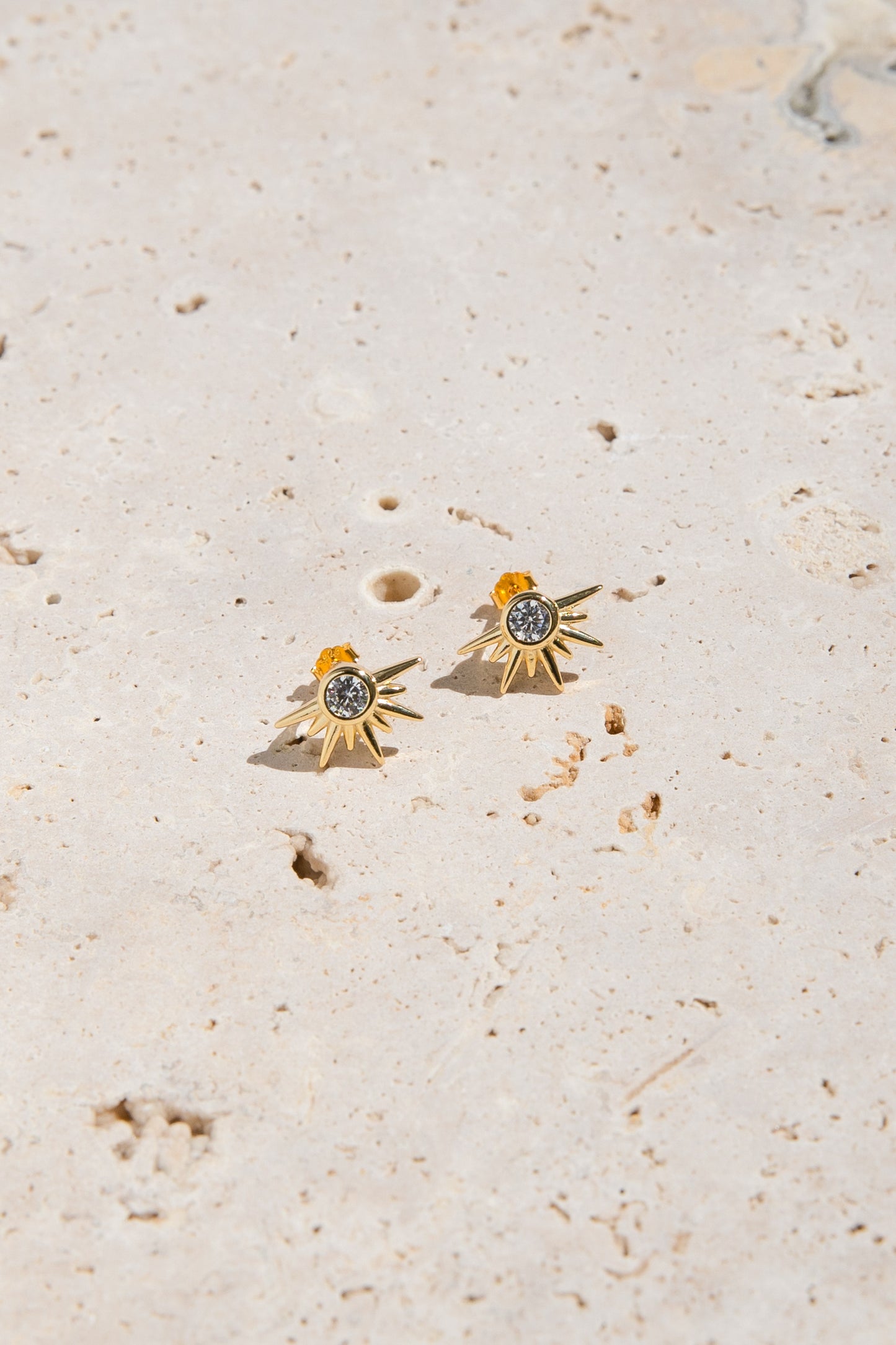 Zae Stud Earrings - Gold