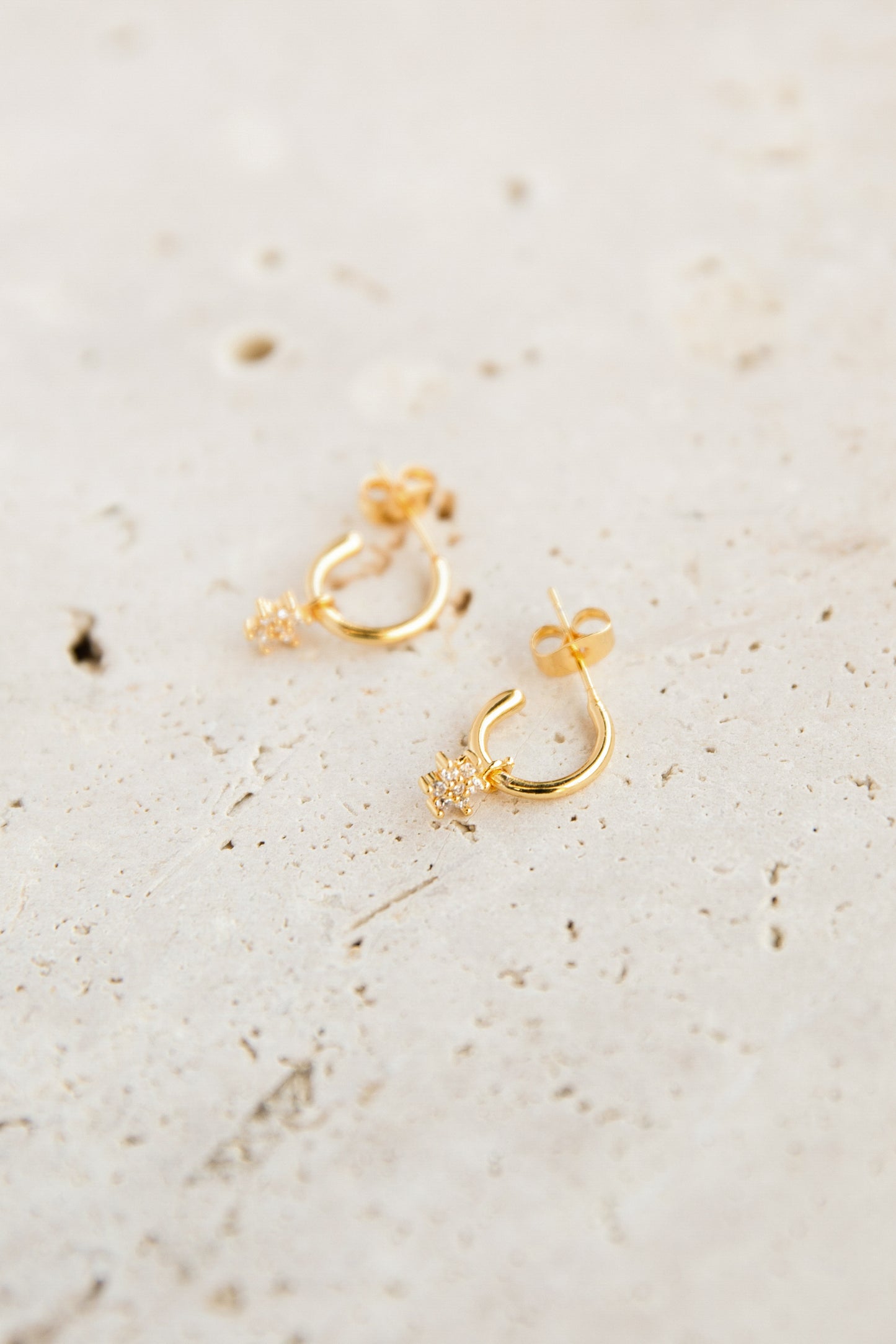 Nova Hoop Earrings - Gold