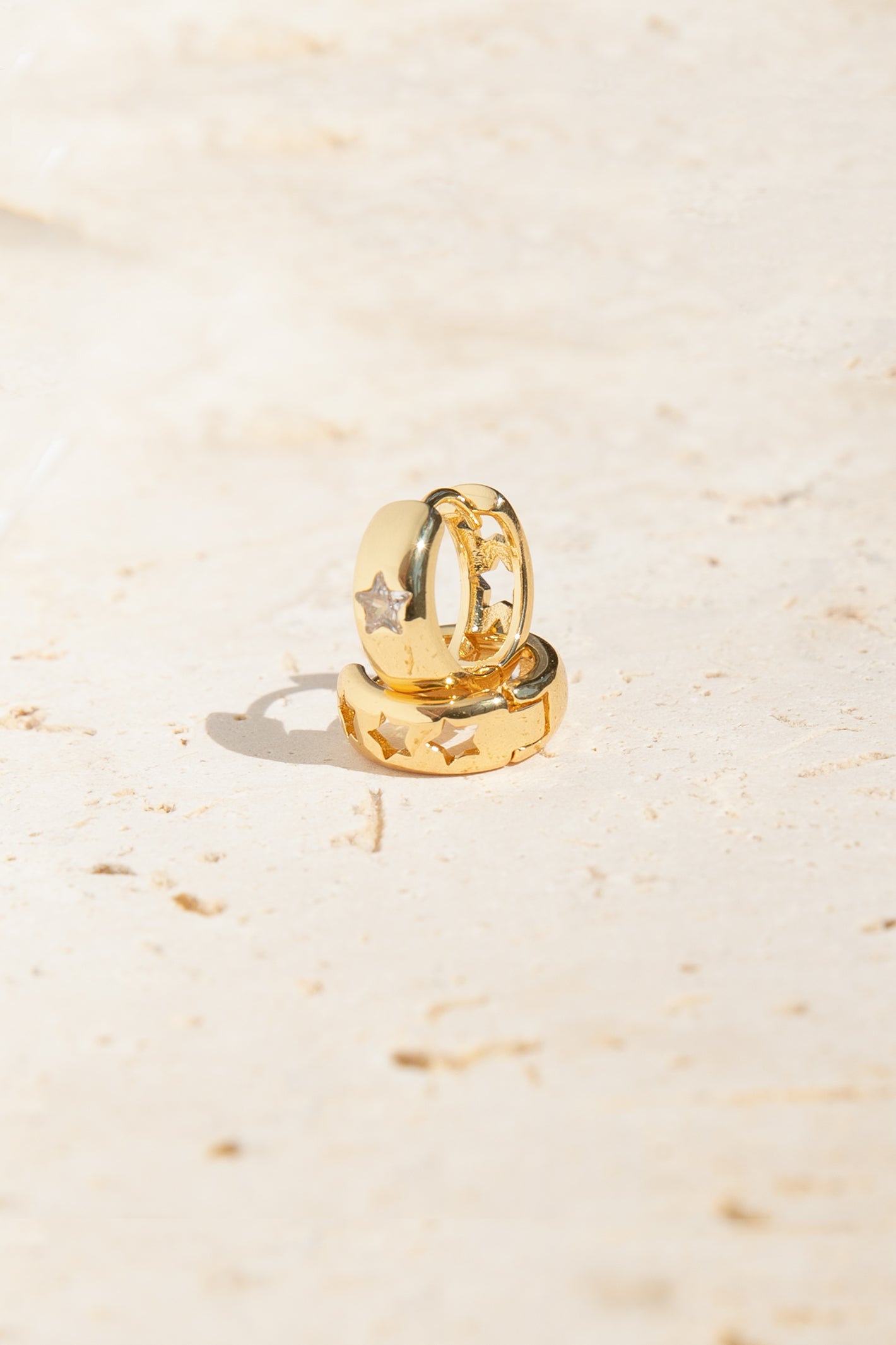 Ollie Hoop Earrings - Gold